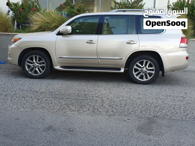 2014 لكزس LX LX 570