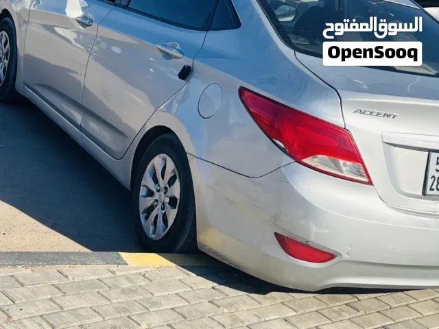 2015 هيونداي اكسنت Limited