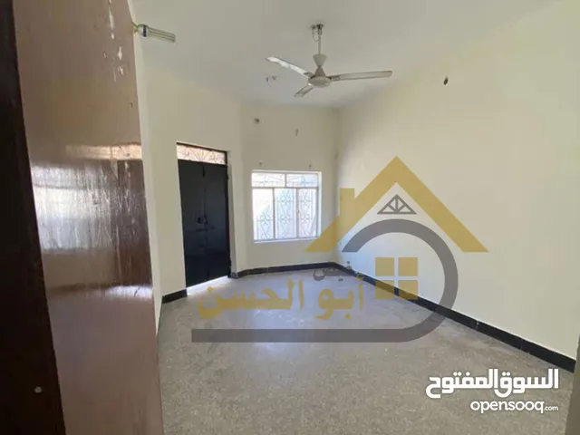 200 m2 4 Bedrooms Townhouse for Rent in Basra Other