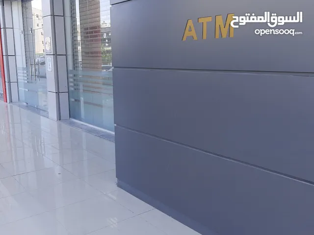 معارض تجاري للبيع أو للإيجار شارع الجاردنز بجانب مجمع البنك الاسلامي الاردني مساحة 758 مترمربع