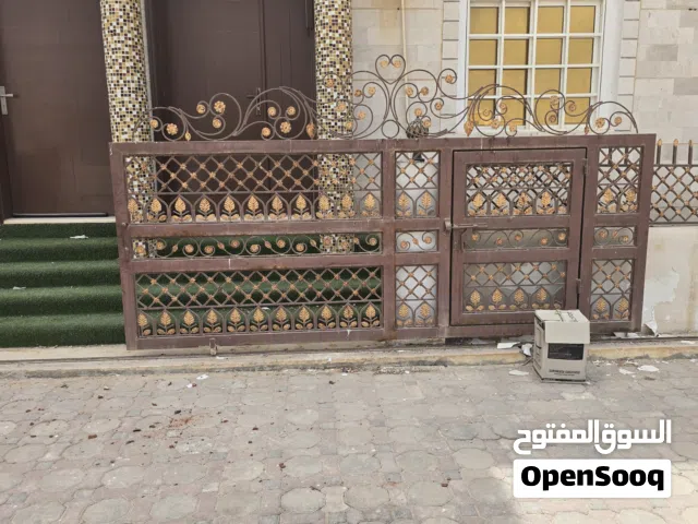يوجد لدينا شقق وفللل للايجار في موسم الخريف الدور الاول اجار فقط في الخريف