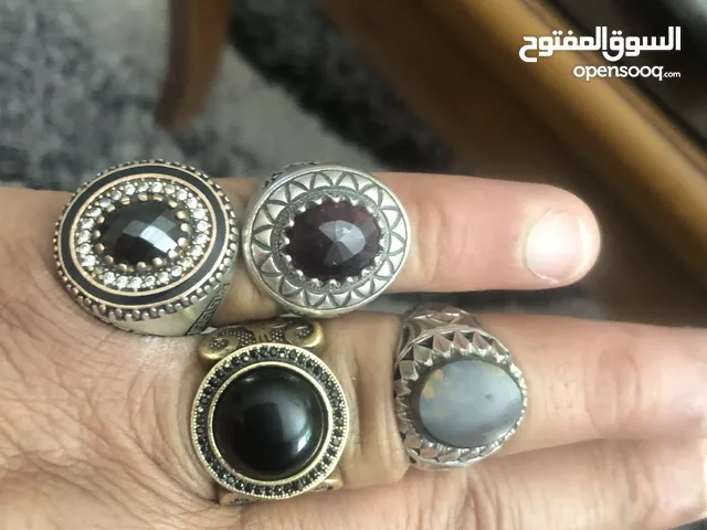 خواتم فضه 925 عدد 4 للبيع قياس 20 22و21 بسعر مغررررري