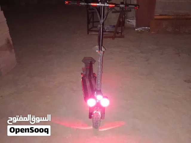 سكوتر الوحش كهربائي