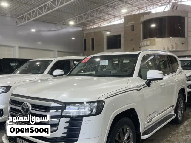 لاندكروزر ساس GXR 2022 عداد 54 الف فقط