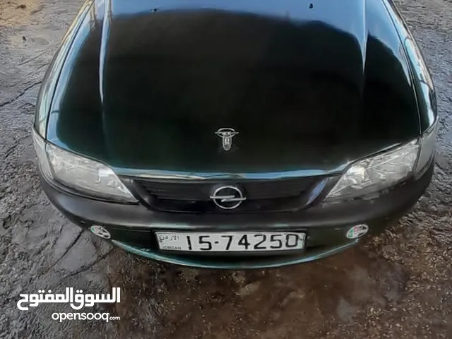 Opel Vectra  in Mafraq