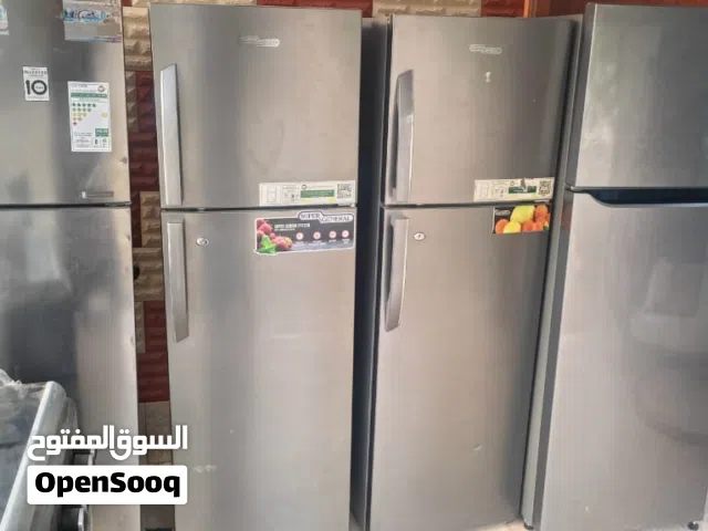 ثلاجات مستخدمة قليل قمت النضافه مع ضمان