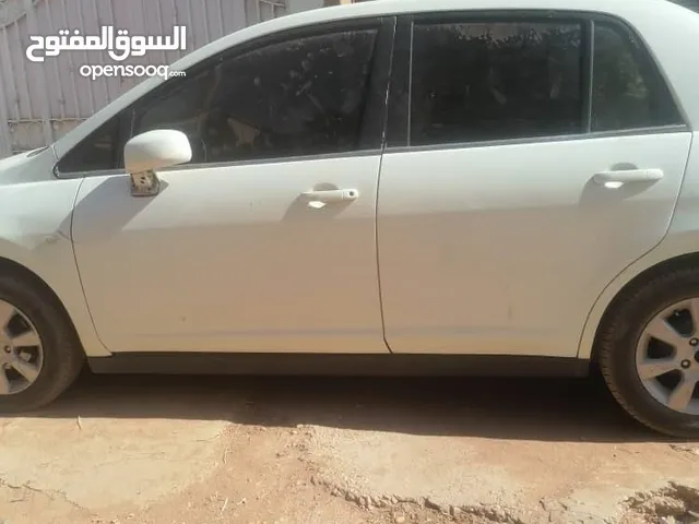 نيسان تيدا 2010