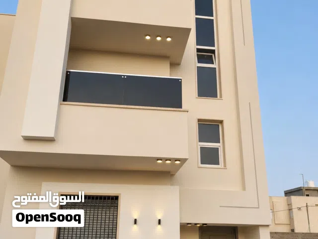 141 m2 2 Bedrooms Apartments for Sale in Tripoli Al-Serraj
