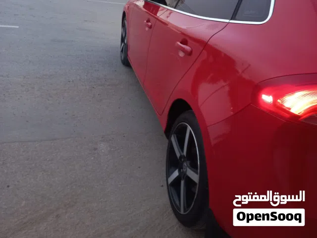 2013 فولفو اخرى