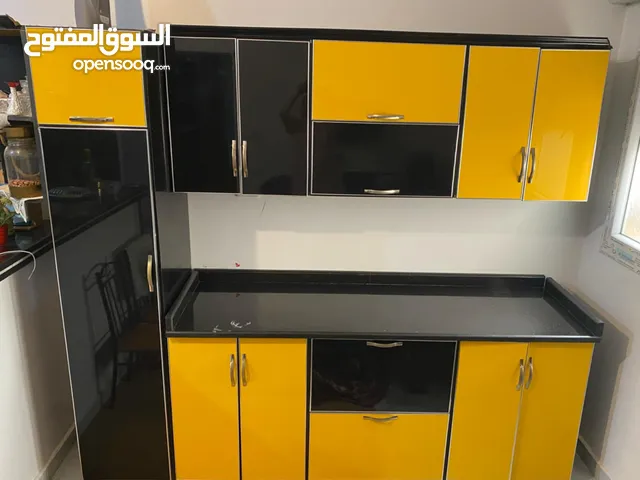 دولاب مطبخ ربي يبارك استعمال نظيف لا يوجد كسر او خبش