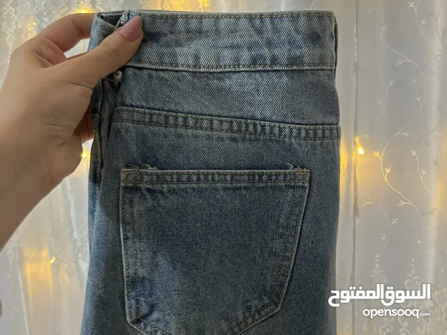 بنطلون جديد ولا لبسه كتير راقي ومرتب وقماشته مرتبه straight leg