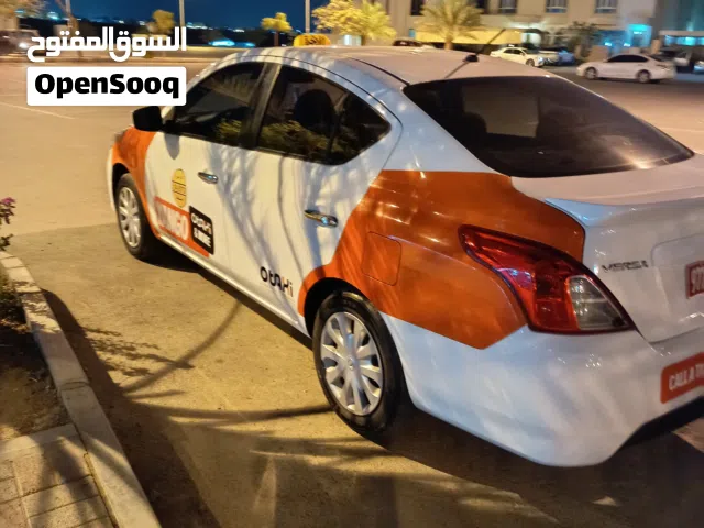 للبيع تكسي مع الرقم سياره جاهزه  الي يريد دخل اضافي سياره نظيفه