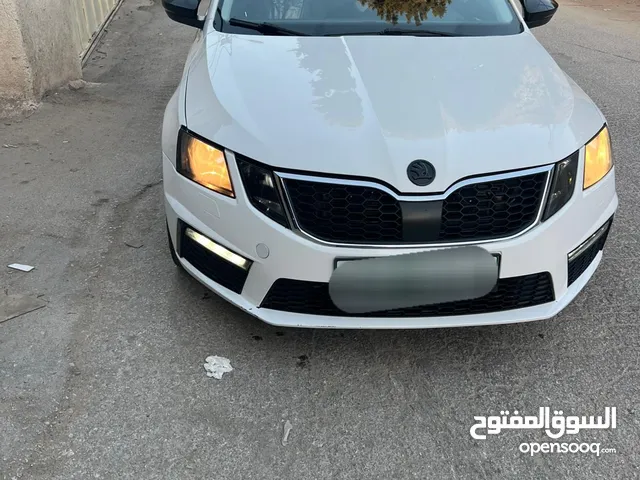 سكودا اوكتافيا موديل 2018 جير عادي 2000 ديزل سياره بالصلاه عل النبي مكنيك