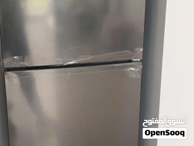 ثلاجة للبيع المستعجل