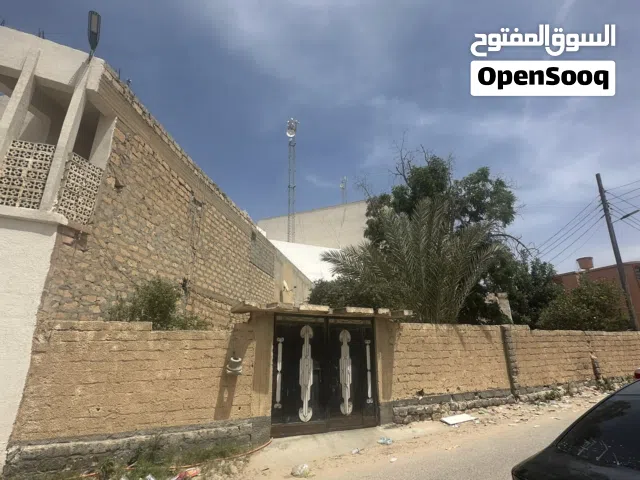 270 m2 5 Bedrooms Townhouse for Rent in Tripoli Ain Zara