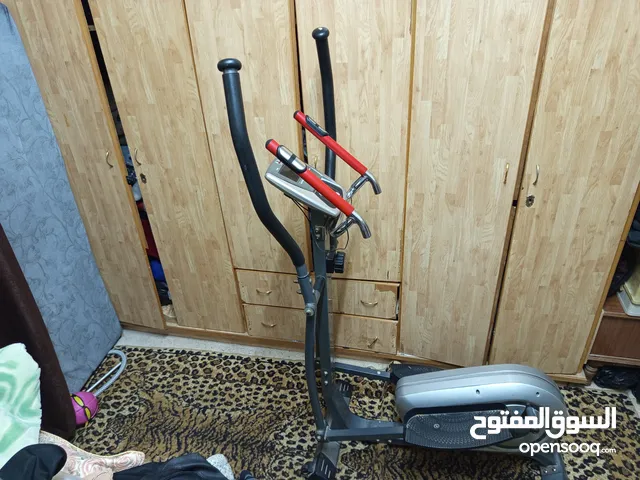 جهاز كارديو ( دراجة كهربائية مزود بشاشة ديجيتال)
