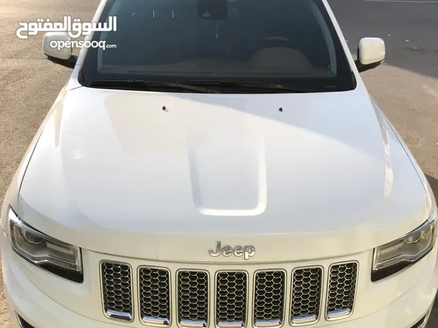 Jeep Grand Cherokee 2015 in Abu Dhabi
