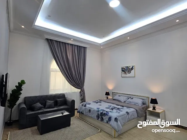 للايجار استوديو مفروش vip نظيف جدا تشطيب راقي في منطقة الصاروج الشبحات