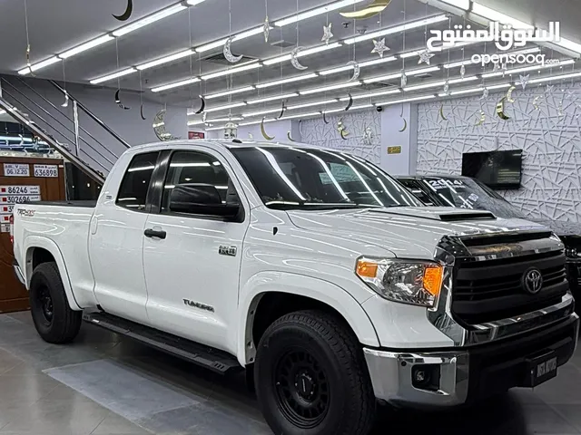 TOYOTA TUNDRA SR5- 2014