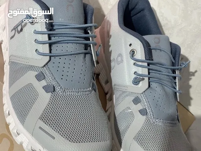 احذية رياضية رخيصة في الكويت على السوق المفتوح