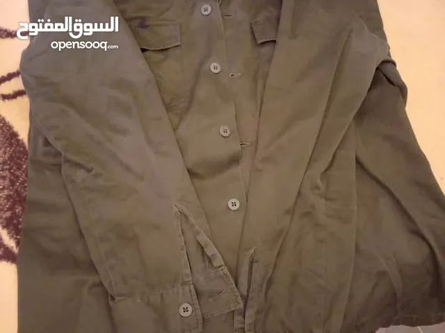 بدلة عسكرية للبيع