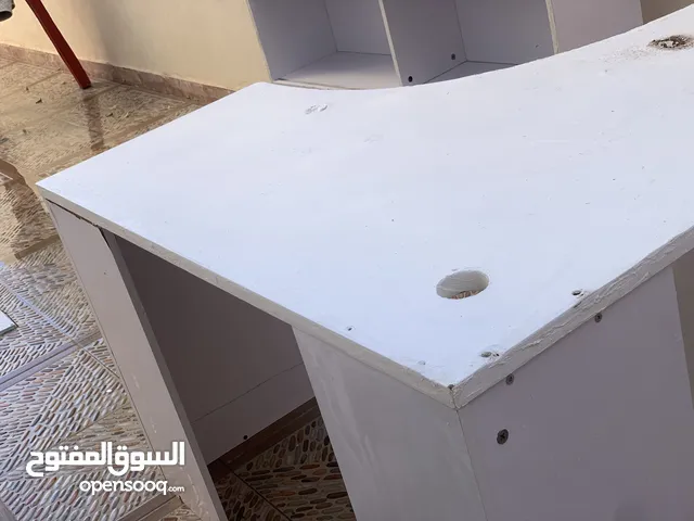 مكتبة استعمال سنة تبي شوي تشطيبات بسيطة