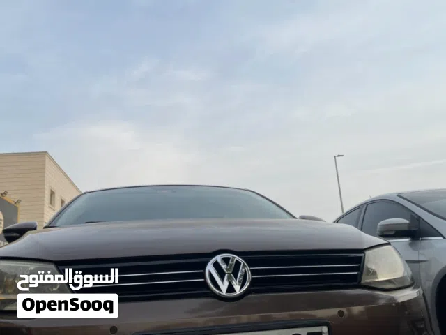 Volkswagen Jetta 2012 GCC 2.0L 4 Cylinder full option excellent condition With Vip car Number Plat
