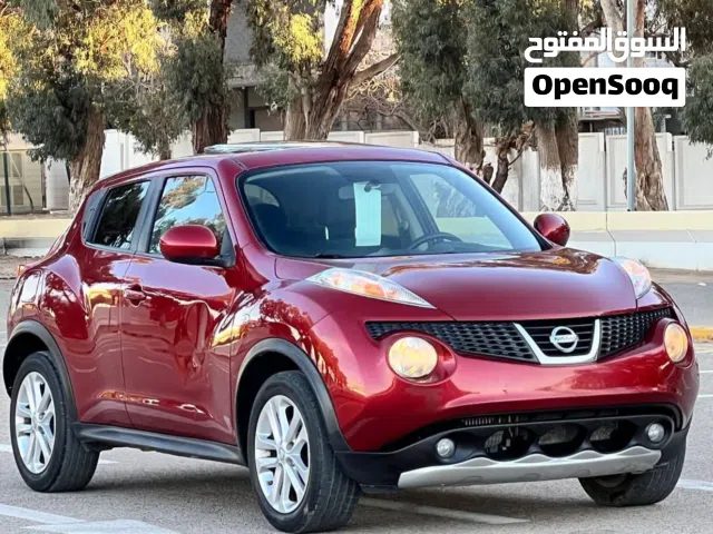 2015 نيسان جوك Standard