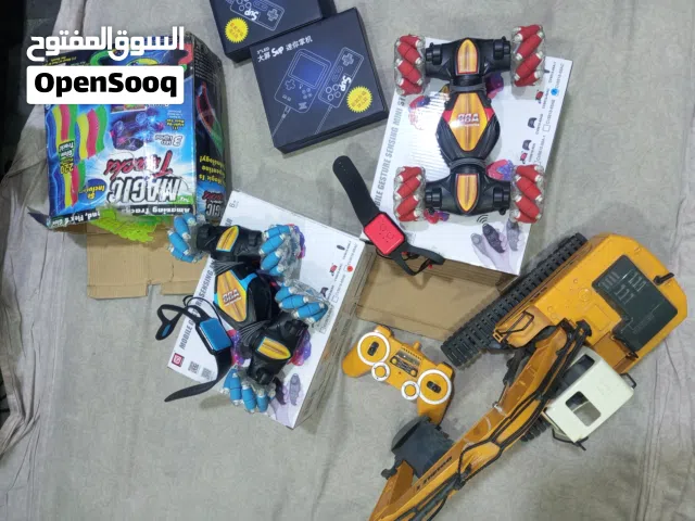 مجموعة من الالعاب التحكم عن بعد