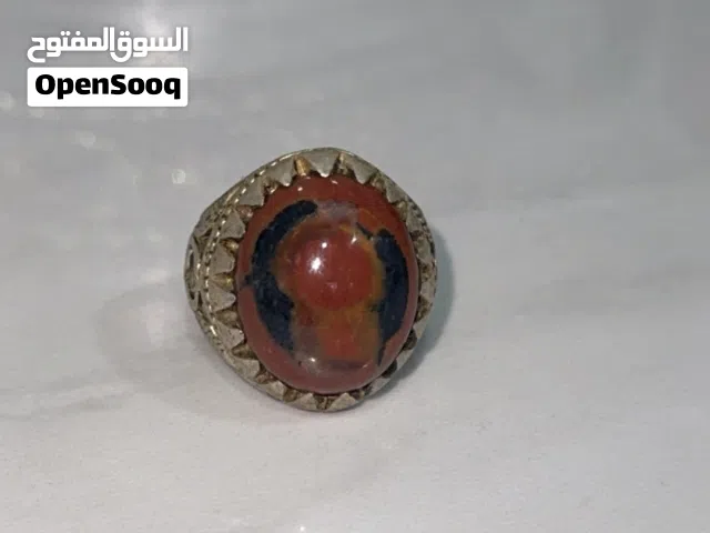 خاتم طبيعي نادر