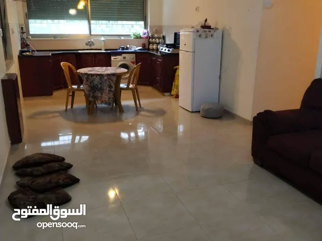 100 m2 2 Bedrooms Apartments for Rent in Ramallah and Al-Bireh Ein Munjid