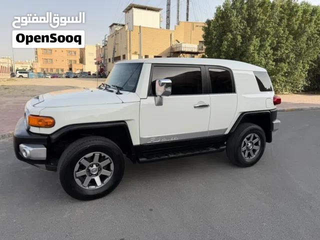 2011 تويوتا FJ Top