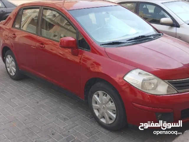 nissan tiida 2011