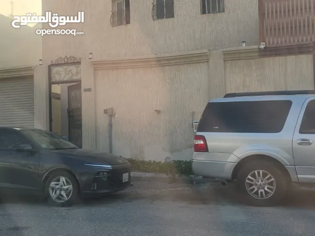 للبيع فيلا دبلوكس بحي طيبه