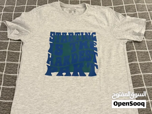 تيشيرت رصاصي مستعمل مقاس M