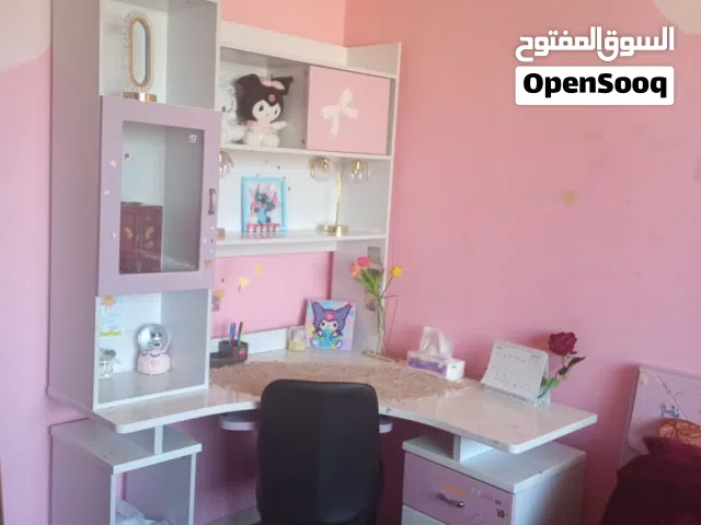 غرفة نوم بناتي بحالة ممتازة جدا للبيع