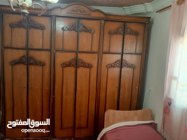 خزانة ملابس طابقين 6 درف + تخت + سجادة