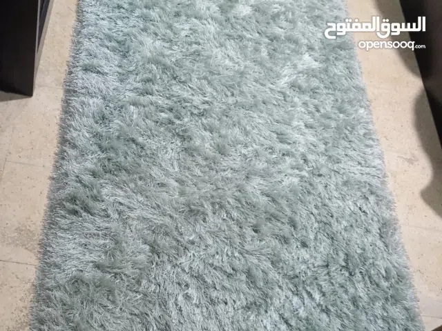 سجادتين وممر لون فستقي