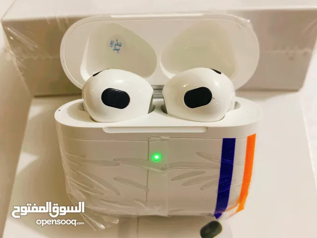 سماعات ايربود الجيل الرابع