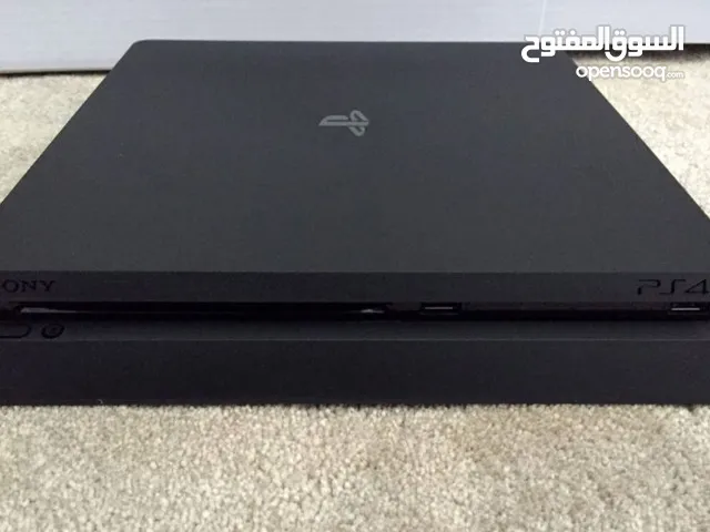 ps4 slim مش مهكر معاه فيفا25 و asasin creed
