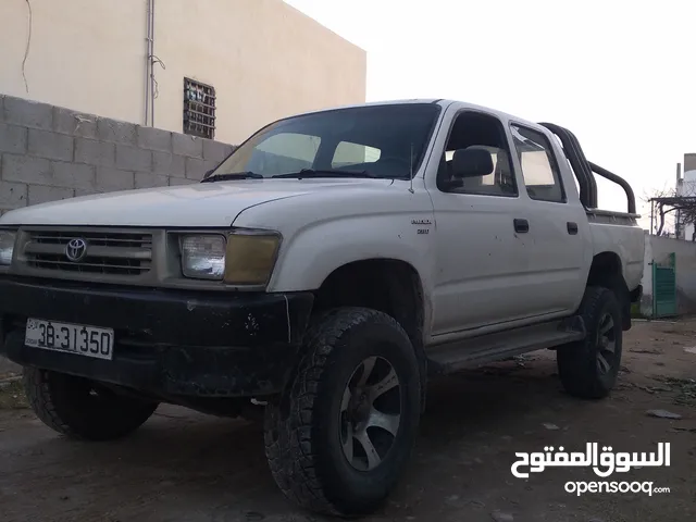 Toyota Hilux 2001 in Zarqa