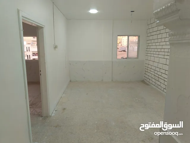 55 m2 1 Bedroom Apartments for Rent in Amman Jabal Al Naser