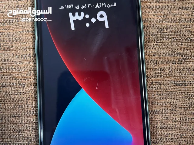 ايفون 11 عادي مستخدم حاله جدا ممتازه شاحن موجود اصلي غير شغال