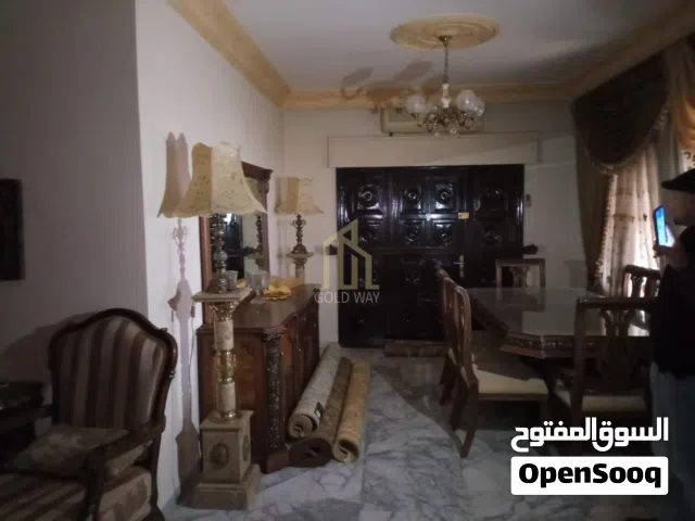 بالقرب من دوار ام اذينة في الرابية شقة ارضية 181م مفروشة جزئي بسعر مميز / ref 1305
