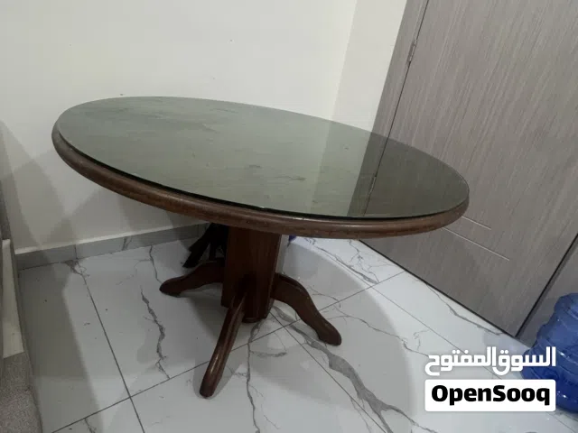 طاولة سفرة .سرير أطفال
