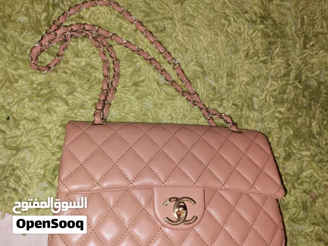 شنطة lv وشنطة شانيل وشنطة ديور هاي كواليتي