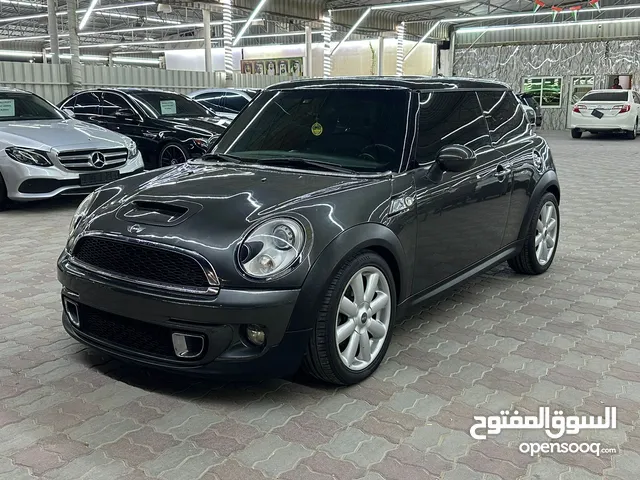 Mini Cooper S 2011 GCC Full option in excellent condition one owner no accident