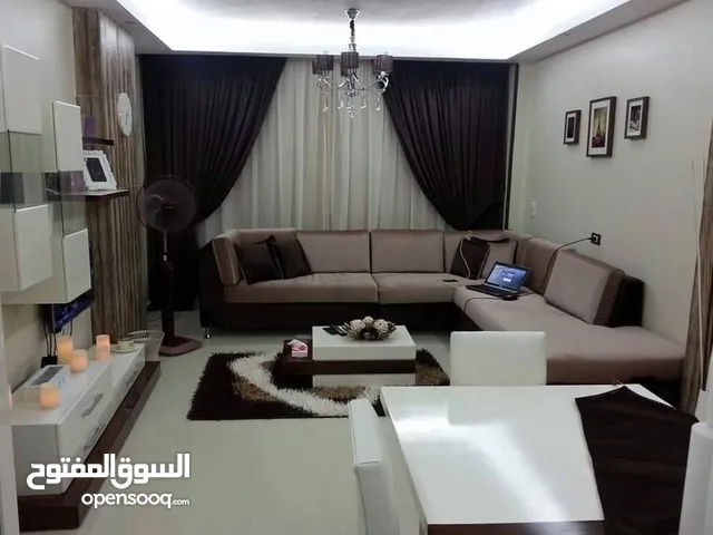210 m2 4 Bedrooms Apartments for Rent in Tripoli Bin Ashour