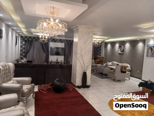 شقة بكورنيش المعادي 280 متر