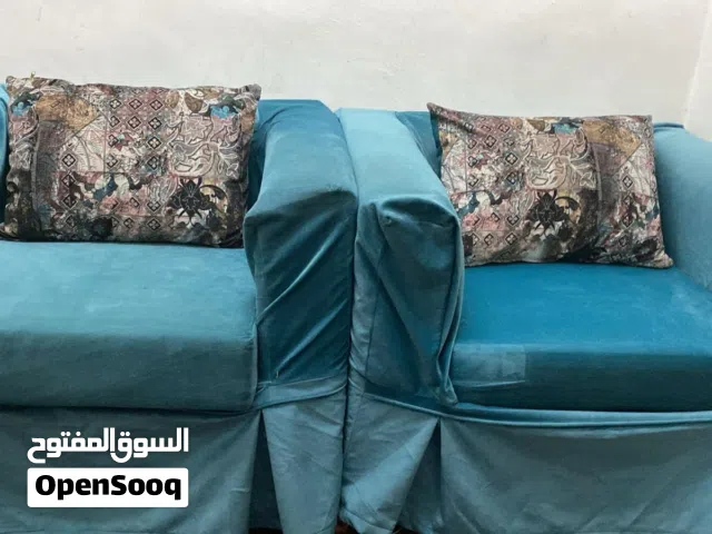 كرسيين جديد بحالتهم